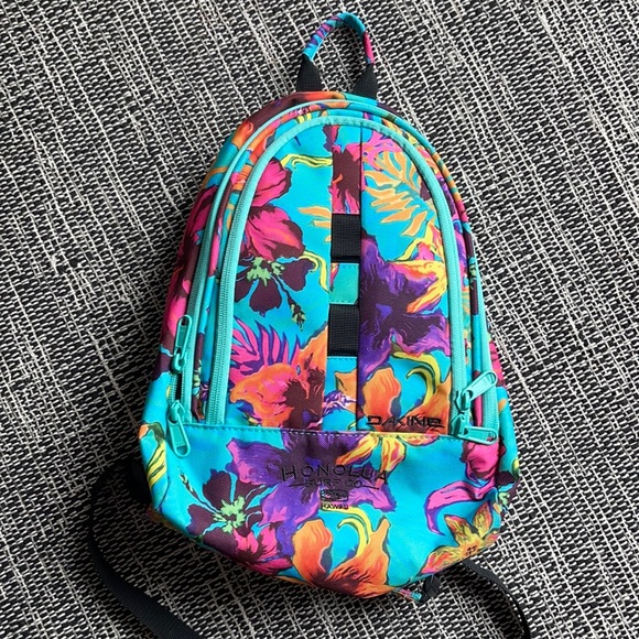 DAKINE ハワイ リュック